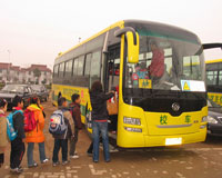 黄海校车在江苏常熟