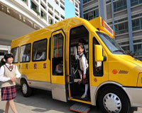 依维柯校车在江苏南京