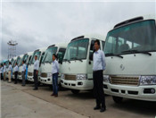 福州站选手卖力奔跑中