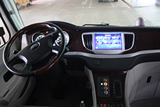 宇通E7的驾驶控制台