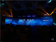 宇通客车在古巴街头