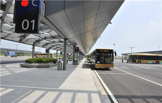 苏州金龙海格客车服务港珠澳大桥