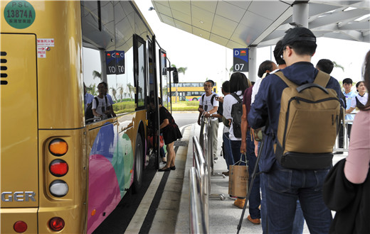 苏州金龙海格客车服务港珠澳大桥