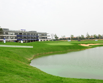 名人赛现场人头攒动