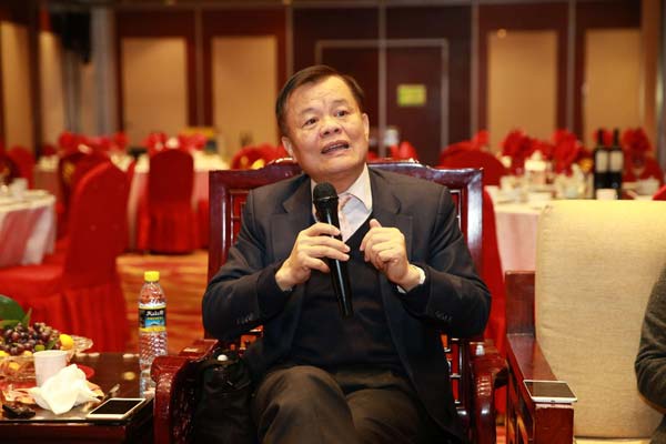 南京金龙客车制造有限公司董事长黄宏生