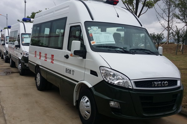 依维柯Power Daliy尊享版A42纯电动客车