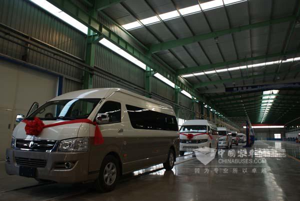 中通轻舟纯电动多功能客车