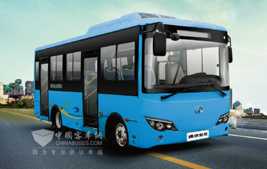 驶进大城小巷的南京金龙微公交