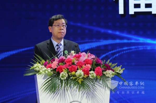 北汽福田汽车集团副总裁、福田产业投资董事长解佃峰