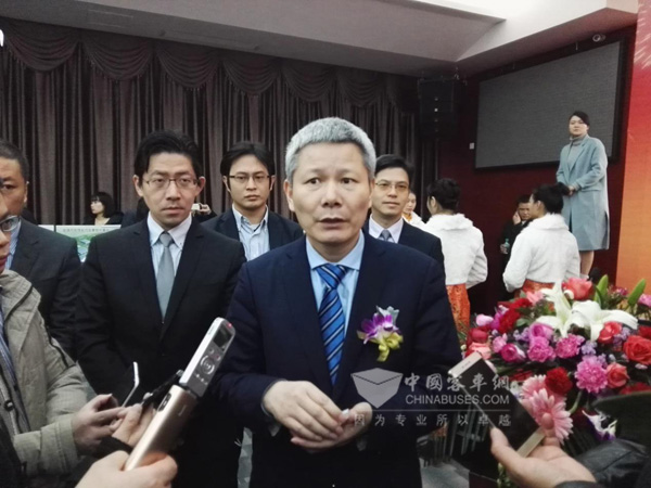 借助金融战略投资,如何再造安源客车?