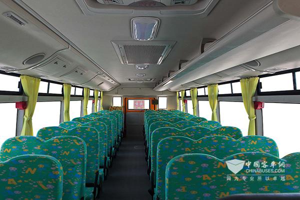 海格KLQ6106校车内饰