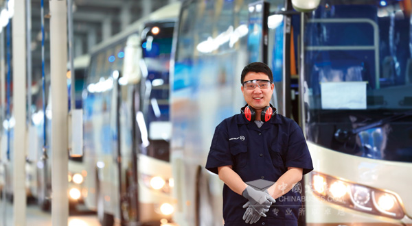 金旅售后服务人员坚守岗位保障春运