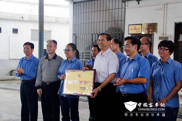 玉柴：自治区级劳模创新工作室“许燕妮劳模创新工作室”获授牌