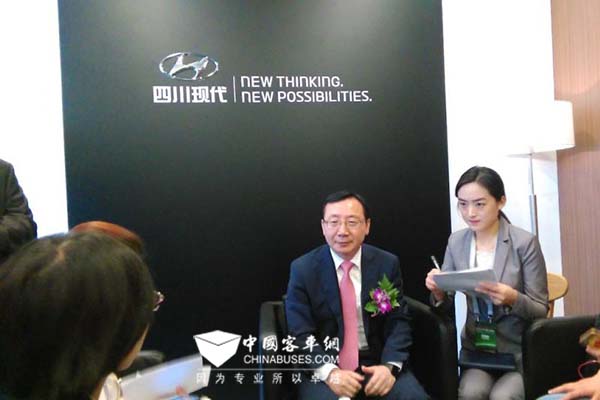 四川现代重装亮相北京国际车展 明星产品矩阵惊艳全场