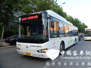 西安：“五一”期间  公交公司增加旅游线路运力