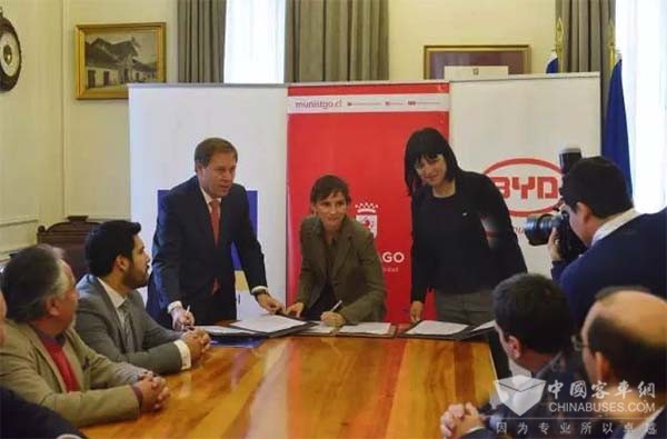 智利运营首台纯电动大巴，比亚迪南美再下一城