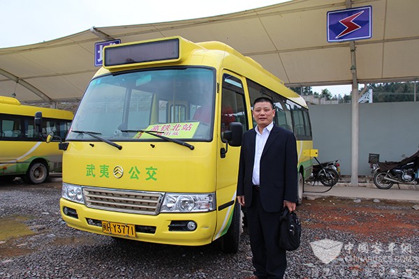 选金旅纯电动 因为爱武夷山爱得深沉