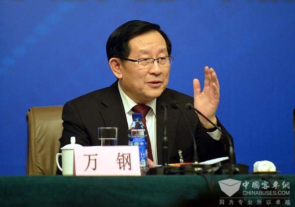 万钢解读中国发展新能源汽车技术路线图