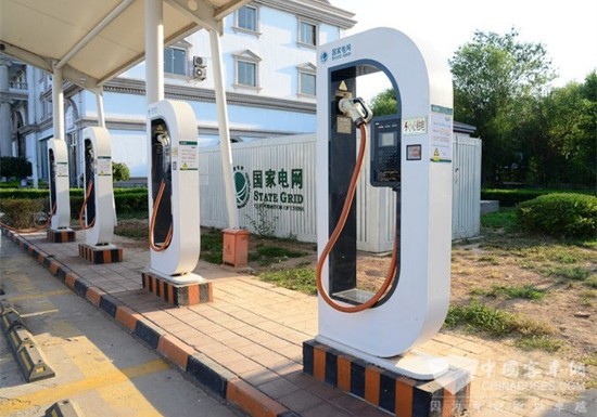 云南5年内投40亿建电动汽车充电设施