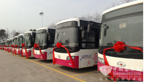 江苏常州投运太阳能辅助能源公交