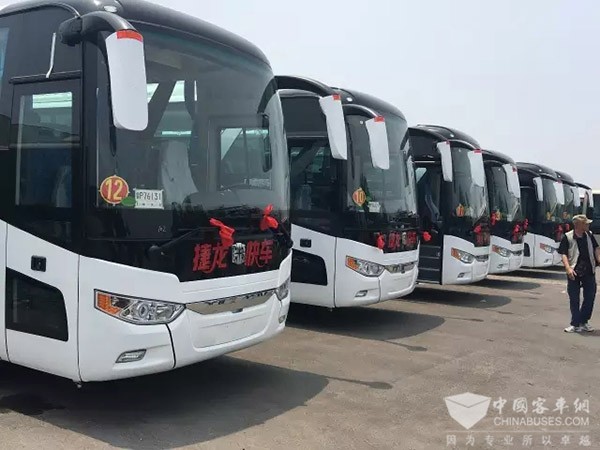 中通摘得2016年武汉首个旅游客车大单