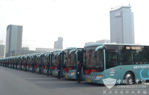 安徽合肥“绿色”能源公交车占比近八成