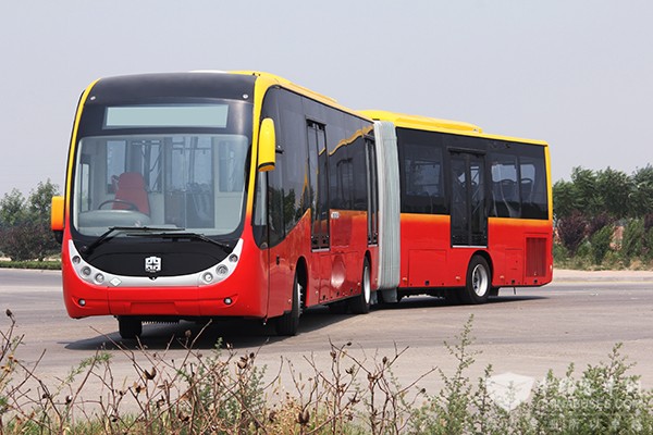 58台18米“巨无霸”将再入印尼，中通客车成当地首选