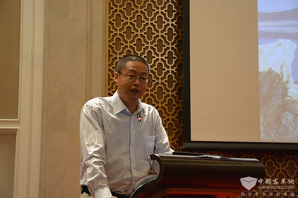 侯献华：锂电池在世界消费结构中占第二位