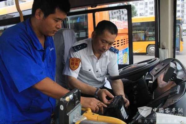 山东：公交车最先进“黑匣子”将上岗,摁喇叭都能被监控