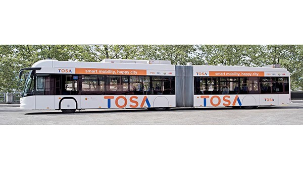 日内瓦电动公交车投入运行 实现15秒闪充