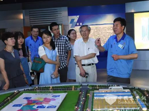 西安交通大学管理学院院长访问法士特