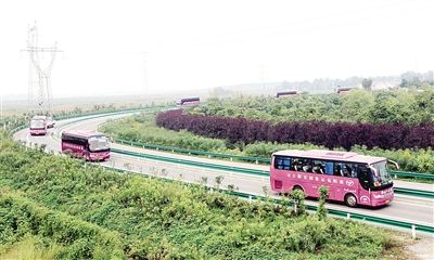 河南：南阳城乡道路客运一体化让城市与农村越来越近