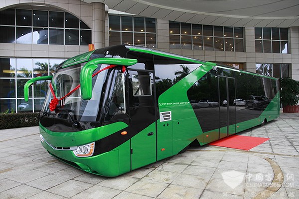 拳头产品巧打市场，五洲龙2016款机场摆渡巴士发布的背后