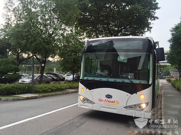 比亚迪电动巴士新加坡开启电动公交新纪元