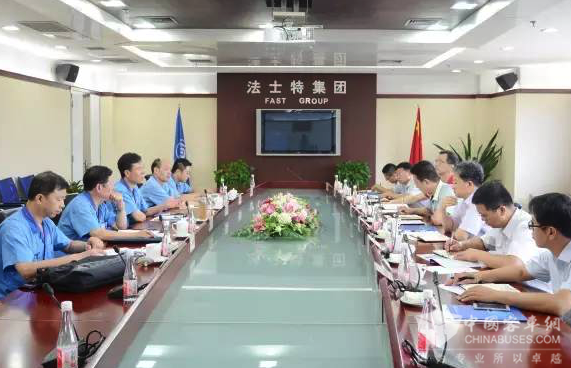 法士特严鉴铂董事长会见石钢公司董事长黄永建