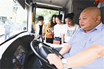 全国首条正式运营无轨电无轨电车首进校园 全国首条正式运营无轨电无轨电车首进校园