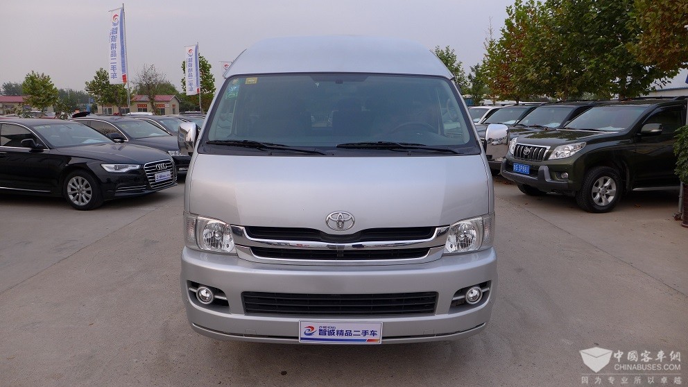 出售2010年丰田海狮