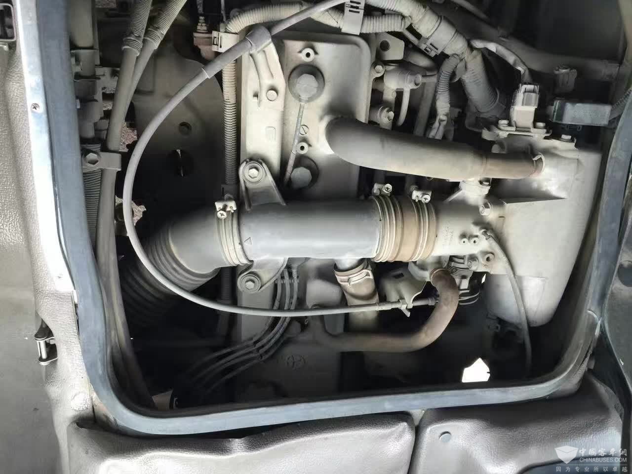 出售2000年3月份丰田考斯特