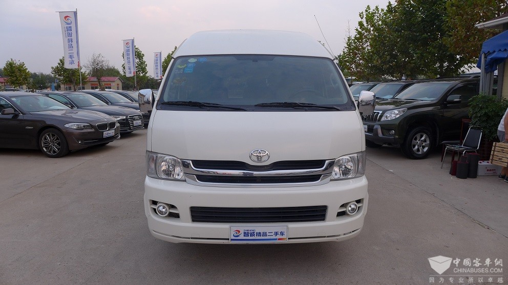 出售2008年6月份丰田大海狮