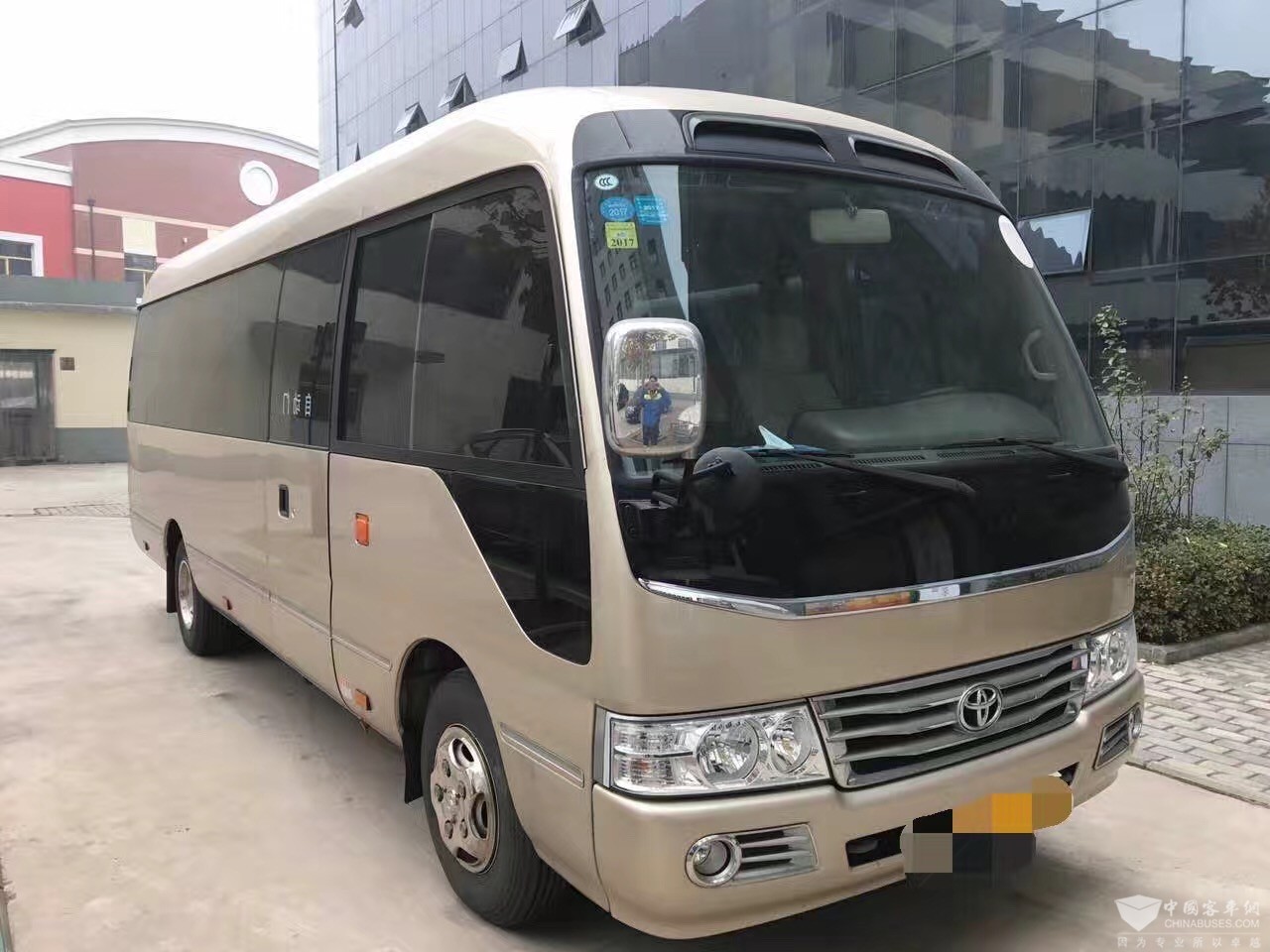 出售2014年4月份20座豪华版柯斯达