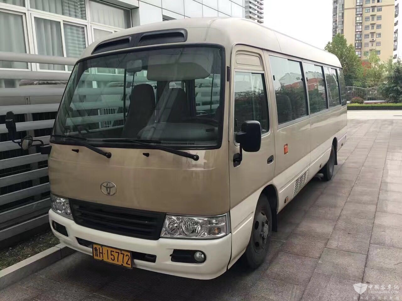 出售2008年丰田考斯特