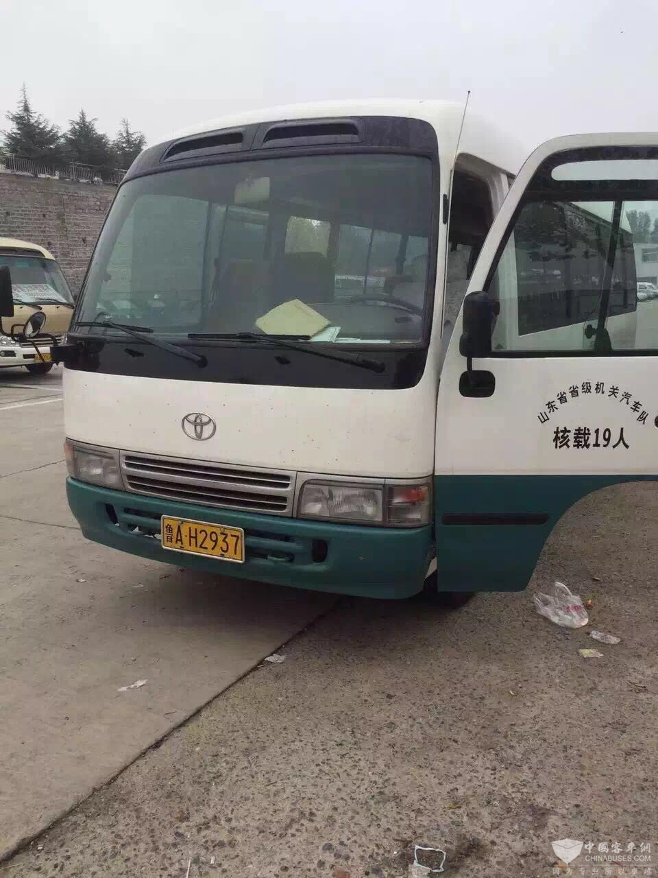 出售2002年丰田考斯特