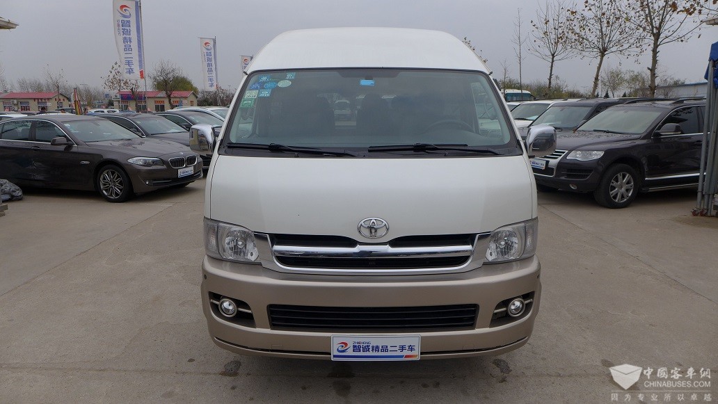 出售2012年5月份丰田大海狮