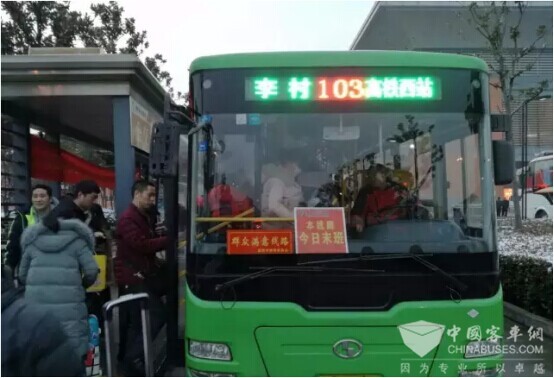 河南漯河：2017年春节公交运送乘客55.6万多人次