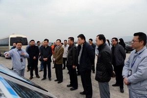 重庆市副市长屈谦一行视察重庆机动车强检试验场