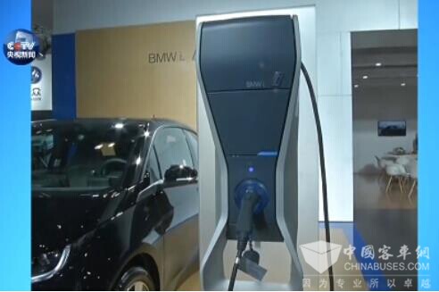 工信部部长：2017年将加大新能源车充电桩建设力度