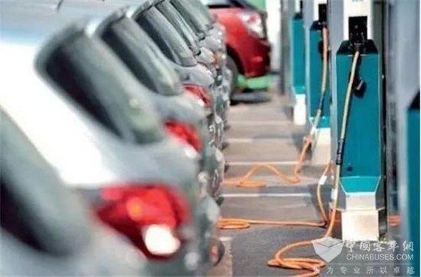 新能源客车洗牌开始 中通客车董事长预测八成被淘汰