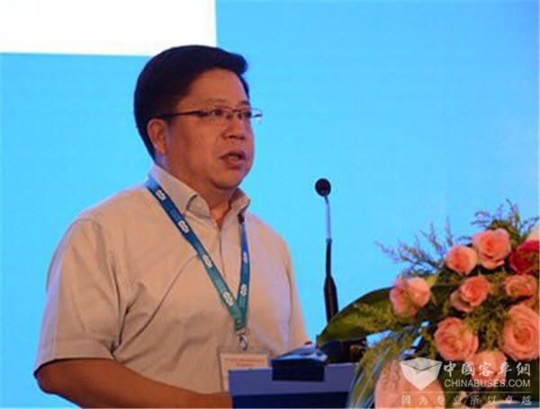 吴志新：新能源汽车发展态势及建议