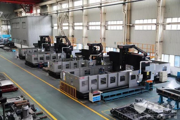 金龙车身荣获2017“优秀模具供应商”