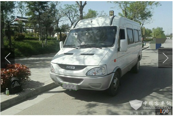 贱卖14座依维柯